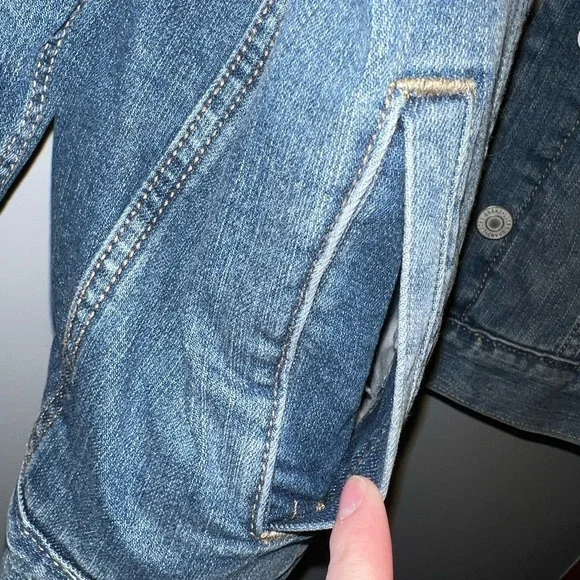NWT Lucky Brand Fleece Lined Denim Jacket - Picture 3 of 8